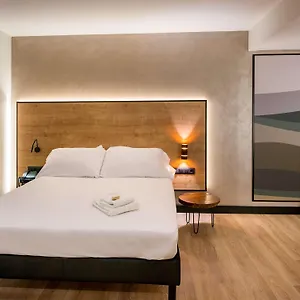 3* Отель Ibis Styles Figueres Ronda